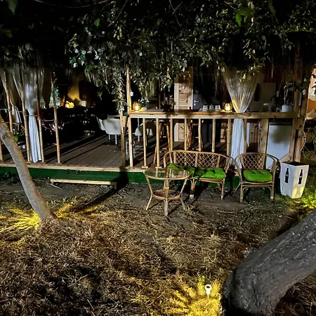 каравана бамбоо مكان تخييم *