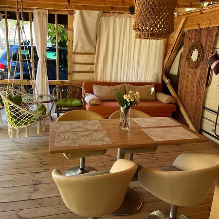 каравана бамбоо مكان تخييم سوزوبول